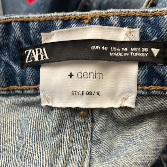 Zara High Waist Jeans - Picture 4 of 4